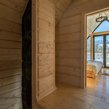 Goralski Pod Giewontem Dağ evi Kościelisko